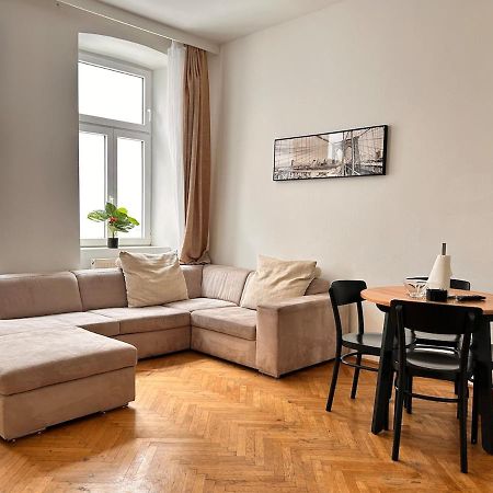 Spacious Central 4-Room Suite For 6 - Near Subway Wien Exteriör bild