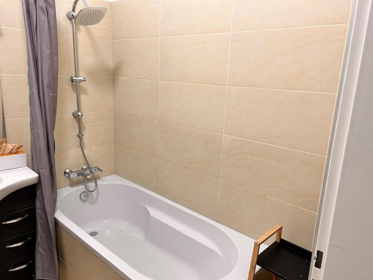 Spacious Central 4-Room Suite For 6 - Near Subway Wien Exteriör bild