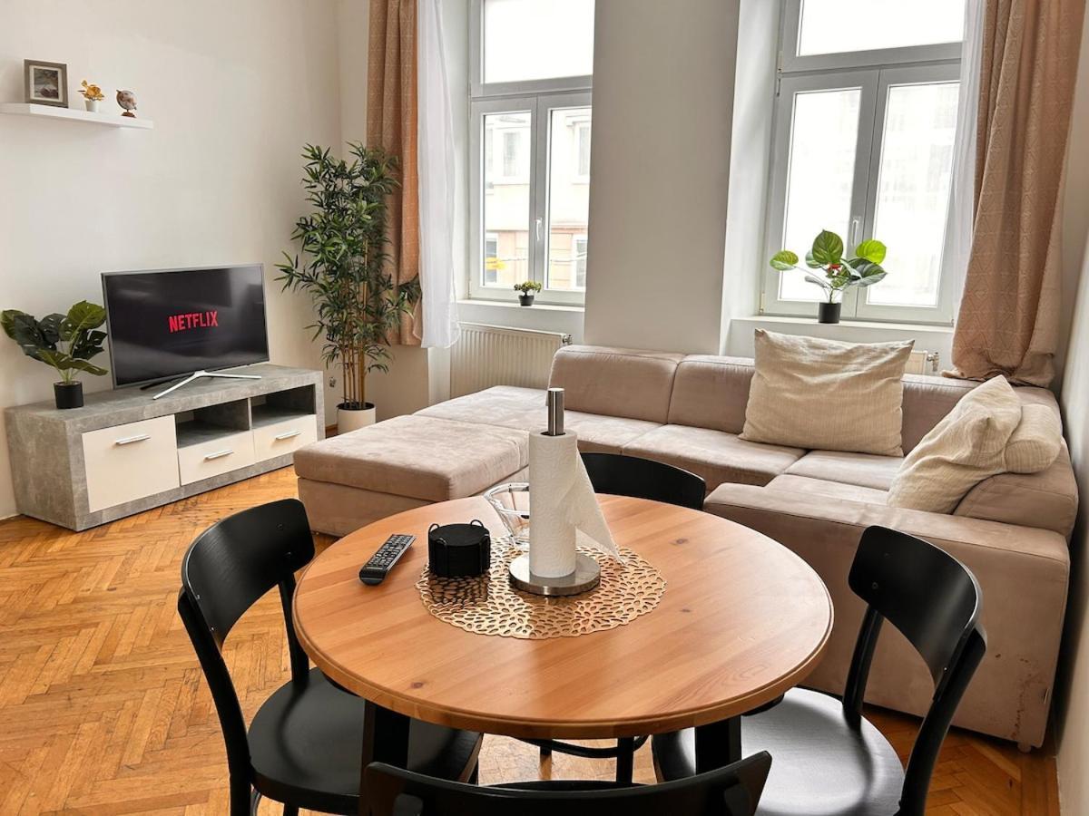Spacious Central 4-Room Suite For 6 - Near Subway Wien Exteriör bild
